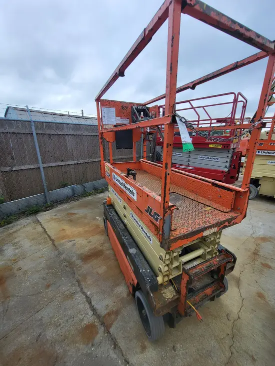 2018 JLG 1932R Scissor Lift