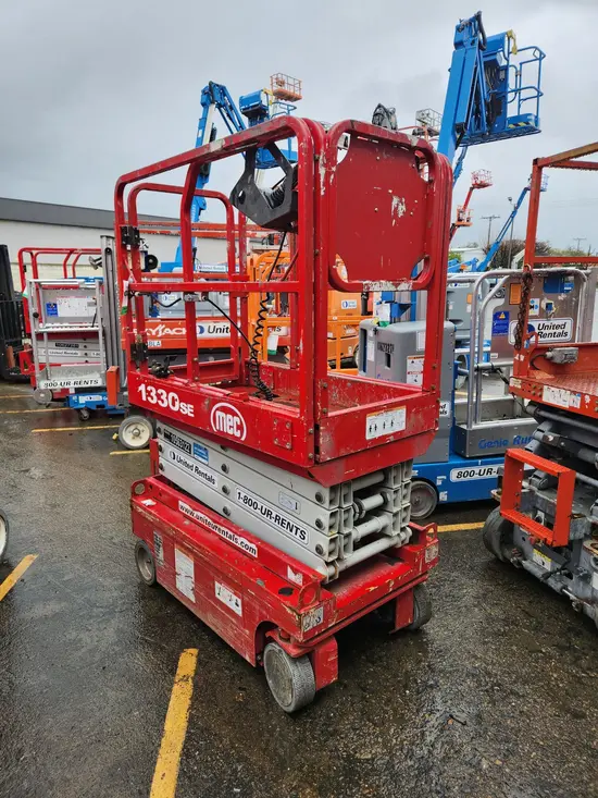 2017 MEC 1330SE Scissor Lift