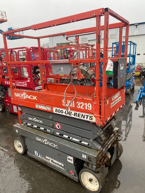 2018 Skyjack SJIII3219 Scissor Lift