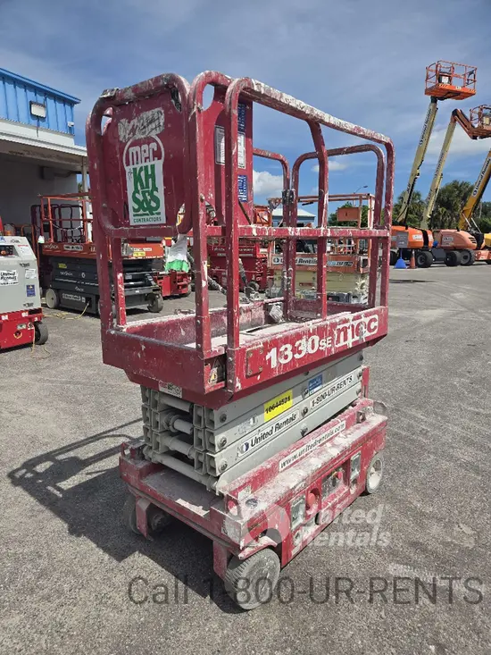 2017 MEC 1330SE Scissor Lift