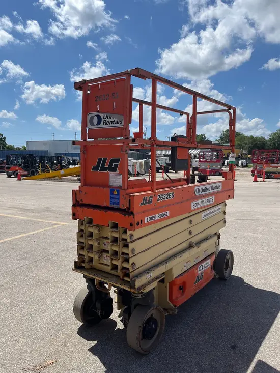 2017 JLG 2632ES Scissor Lift