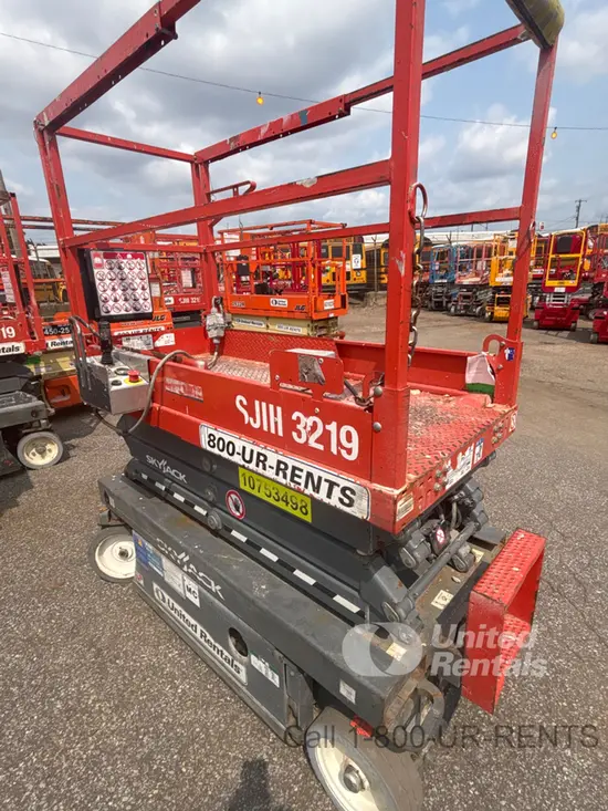 2018 Skyjack SJIII3219 Scissor Lift