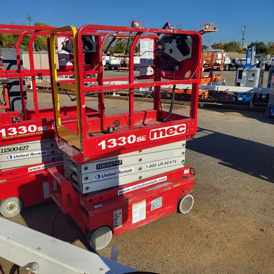 2017 MEC 1330SE Scissor Lift