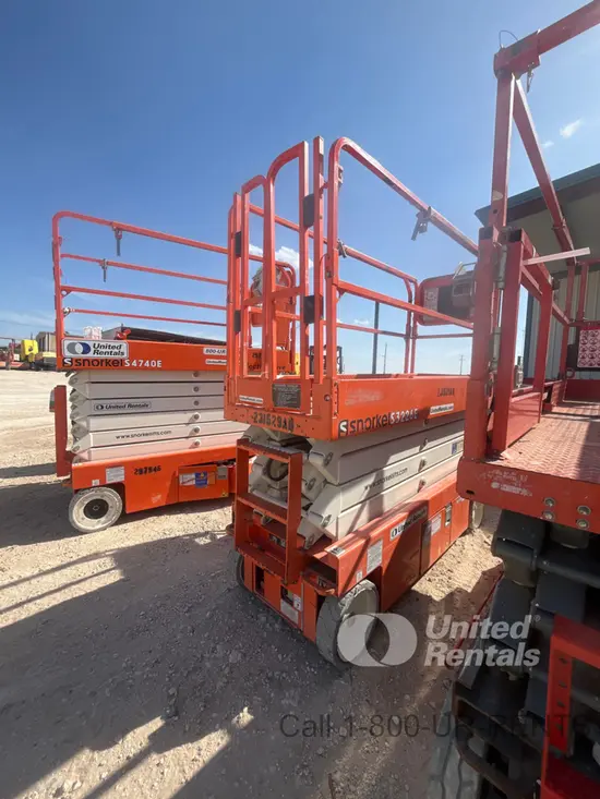 2019 Snorkel S3226E Scissor Lift