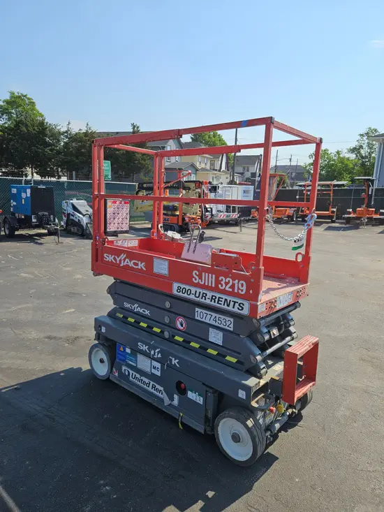 2018 Skyjack SJIII3219 Scissor Lift