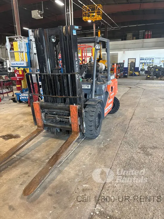 2019 Toyota 8FG45U Warehouse Forklift