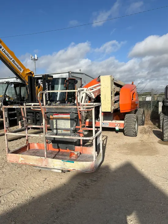 2016 JLG 450AJ Articulating Boom Lift