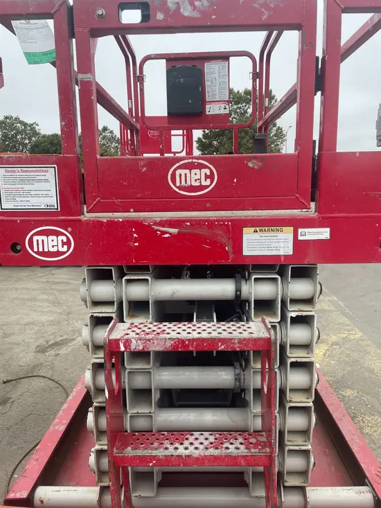 2018 MEC 4046SE Scissor Lift