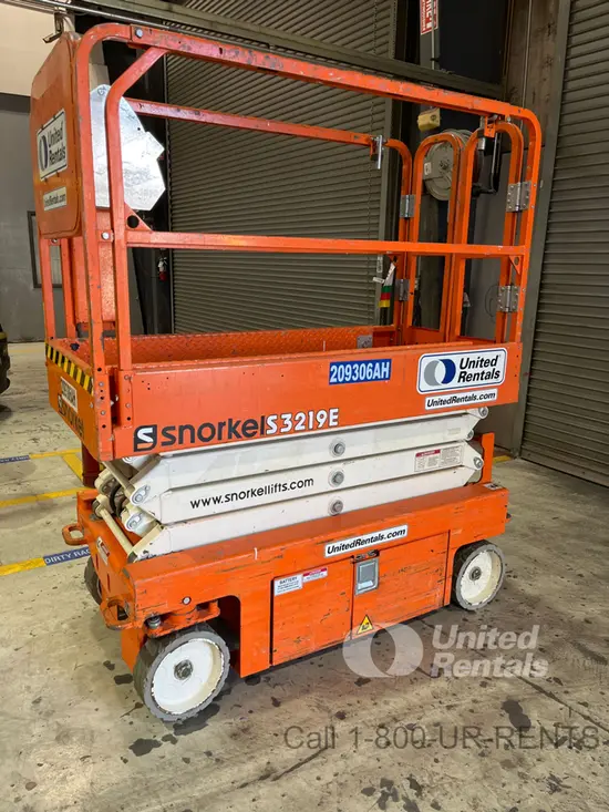 2018 Snorkel S3219E Scissor Lift