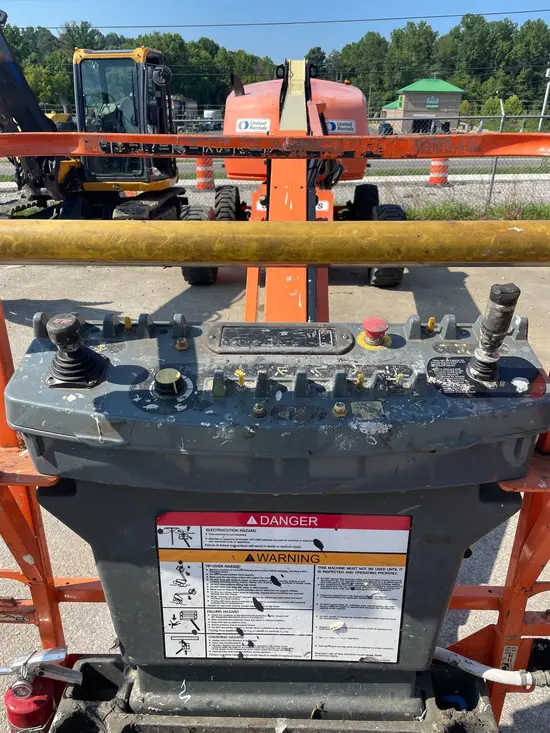 2018 JLG 460SJ Boom Lift