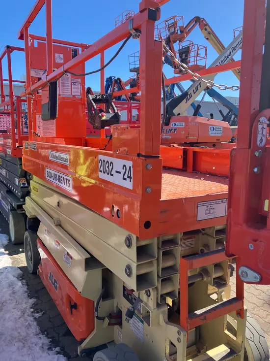 2017 JLG 2032ES Scissor Lift