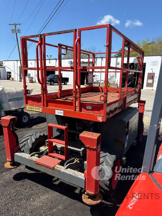 2020 Skyjack SJ6826RT Rough Terrain Scissor Lift