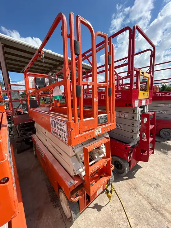 2019 Snorkel S3226E Scissor Lift