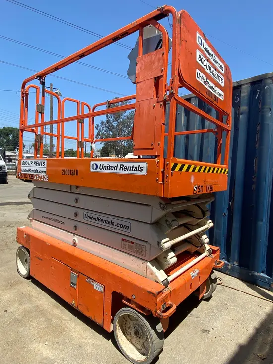 2018 Snorkel S4732E Scissor Lift