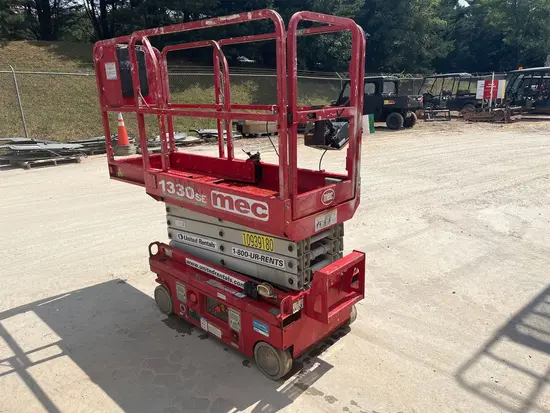 2019 MEC 1330SE Scissor Lift