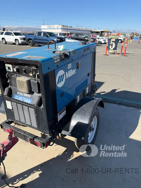 2021 Miller Welders Big Blue 300R Welder