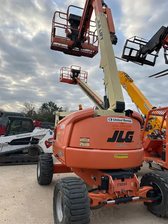 2016 JLG 450AJ Articulating Boom Lift