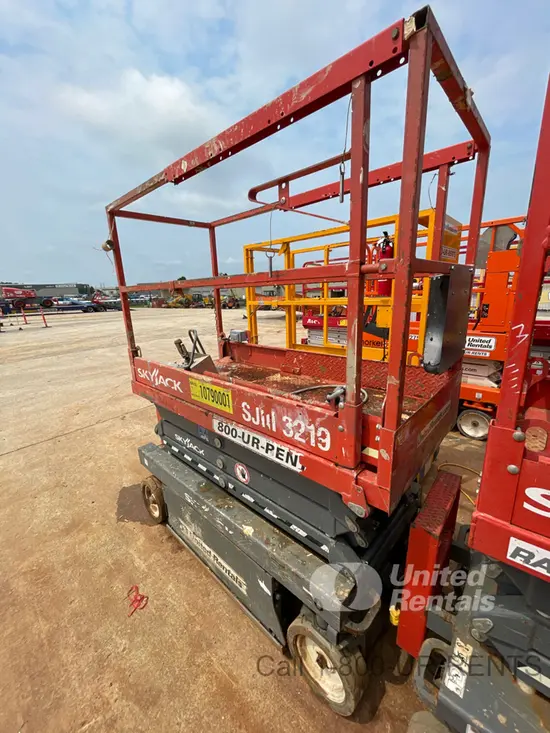 2018 Skyjack SJIII3219 Scissor Lift