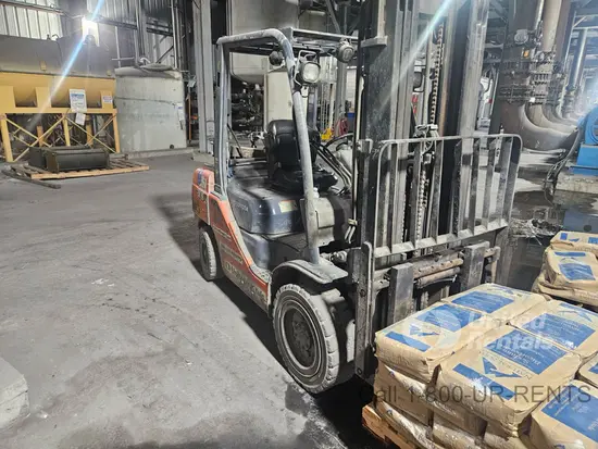 2018 Toyota 8FGU30 Warehouse Forklift