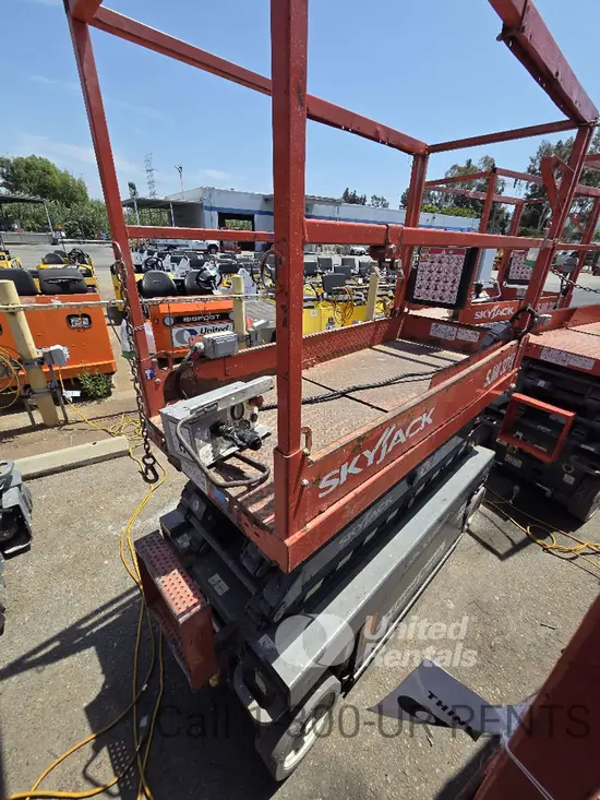2016 Skyjack SJIII3219 Scissor Lift