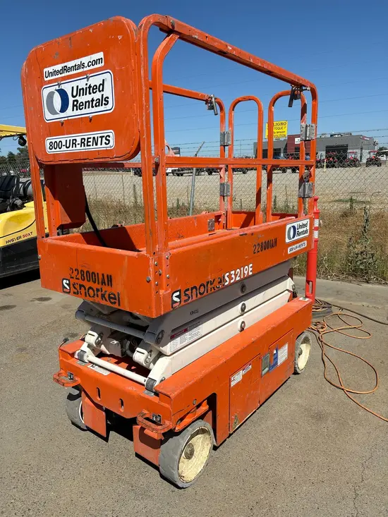 2019 Snorkel S3219E Scissor Lift