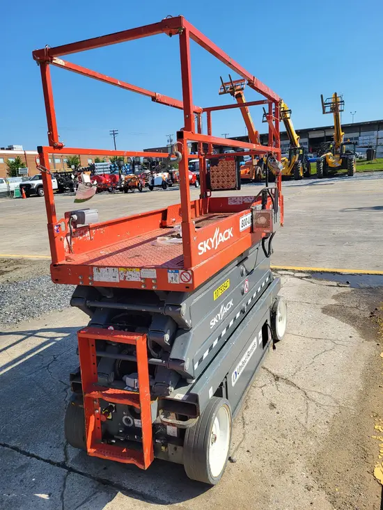 2018 Skyjack SJIII3226 Scissor Lift