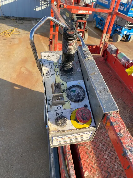 2018 Skyjack SJIII3226 Scissor Lift