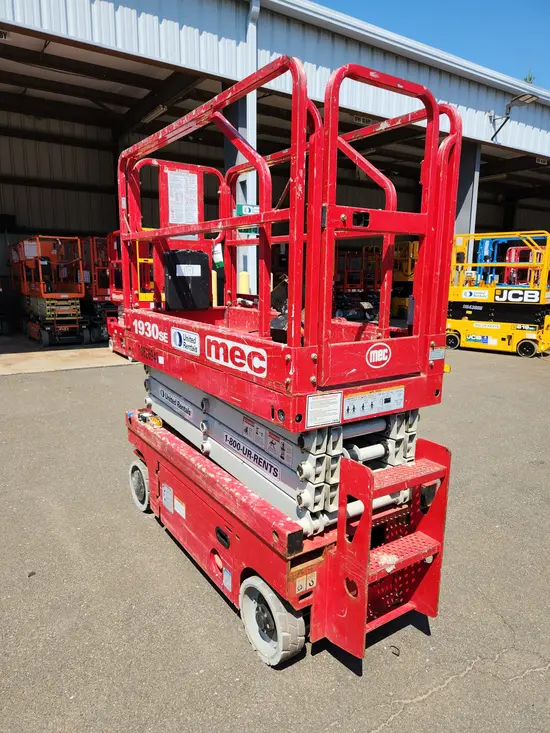 2018 MEC 1930SE Scissor Lift