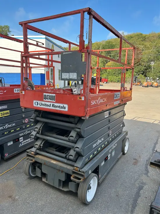 2016 Skyjack SJIII4740 Scissor Lift