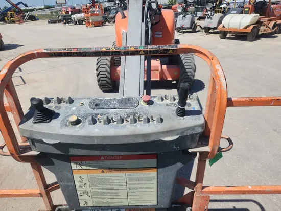 2012 JLG 600AJ Articulating Boom Lift