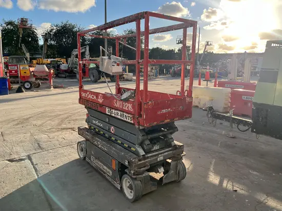 2015 Skyjack SJIII3219 Scissor Lift