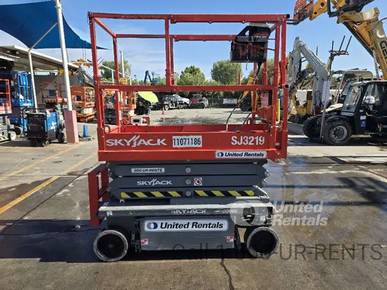 2020 Skyjack SJ3219 Scissor Lift