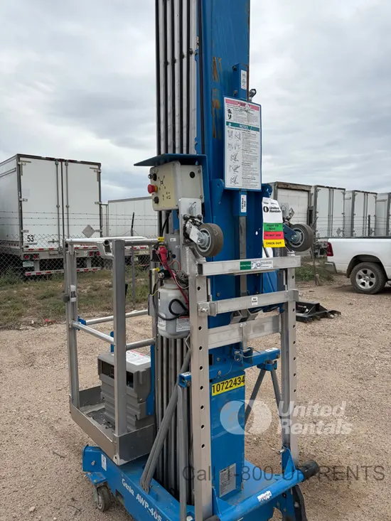 2018 Genie AWP-40SDC Pusharound Lift