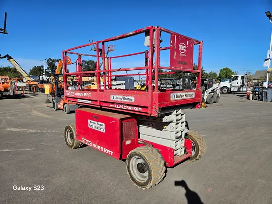 2016 MEC 4069ERT Scissor Lift