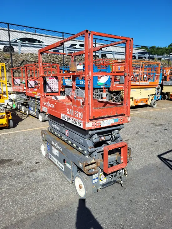 2018 Skyjack SJIII3219 Scissor Lift