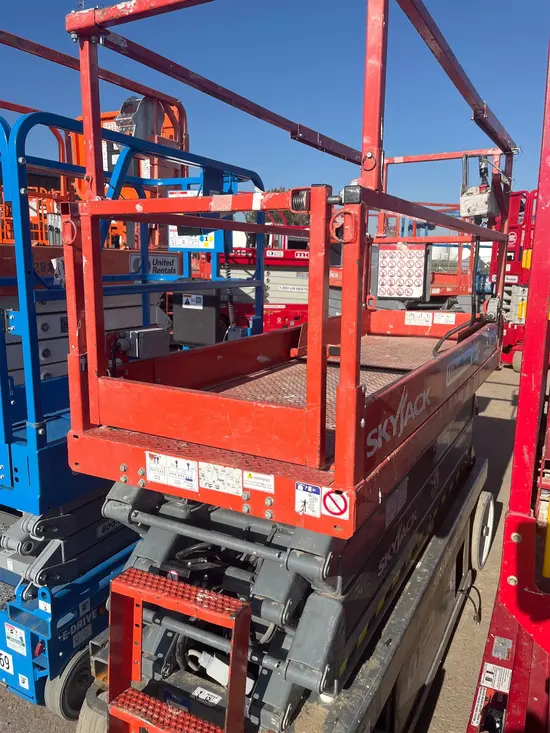2019 Skyjack SJIII3226 Scissor Lift