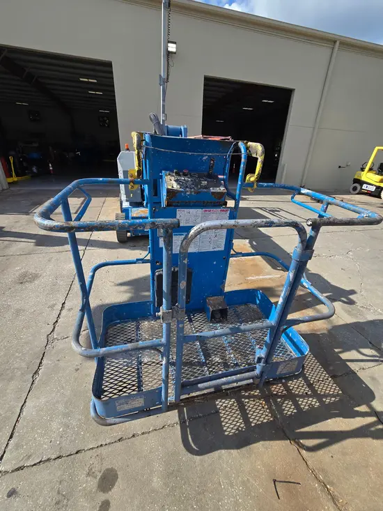 2017 Genie Z-34/22N Articulating Boom Lift
