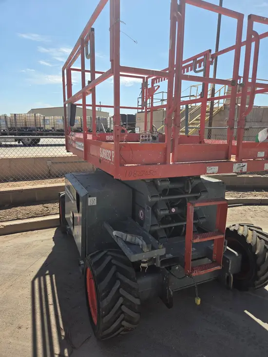2018 Skyjack SJ6832RT Rough Terrain Scissor Lift