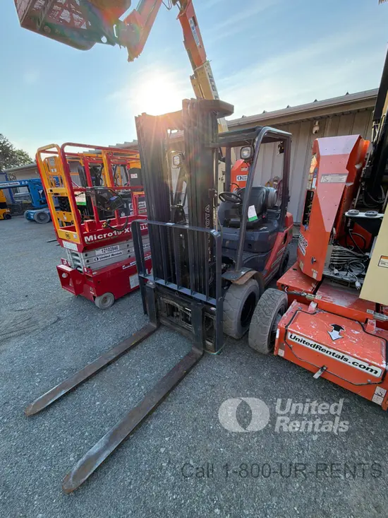 2019 Toyota 8FGU25 Warehouse Forklift