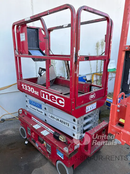 2018 MEC 1330SE Scissor Lift