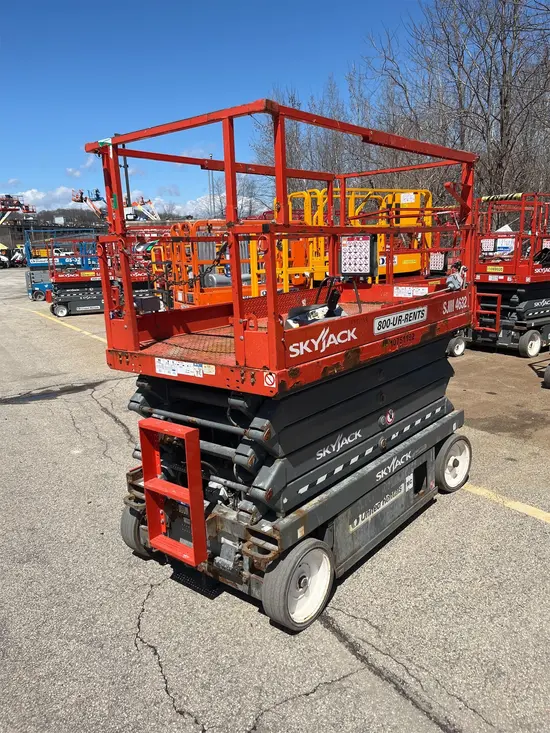 2018 Skyjack SJIII4632 Scissor Lift