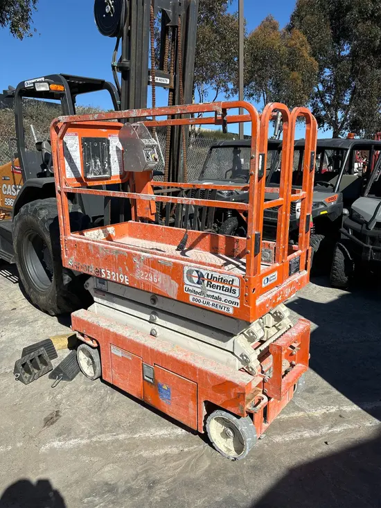 2019 Snorkel S3219E Scissor Lift