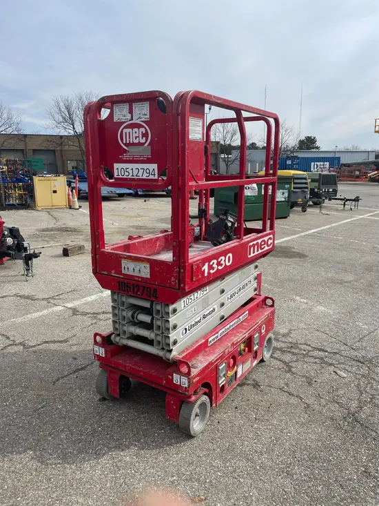 2016 MEC 1330SE Scissor Lift