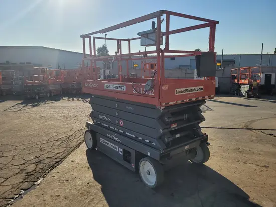 2018 Skyjack SJIII4632 Scissor Lift