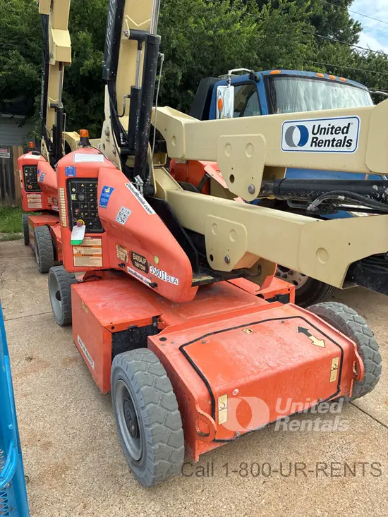 2016 JLG E400AJPN Articulating Boom Lift