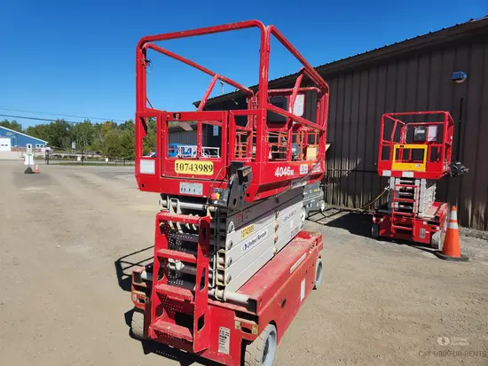 2018 MEC 4046SE Scissor Lift