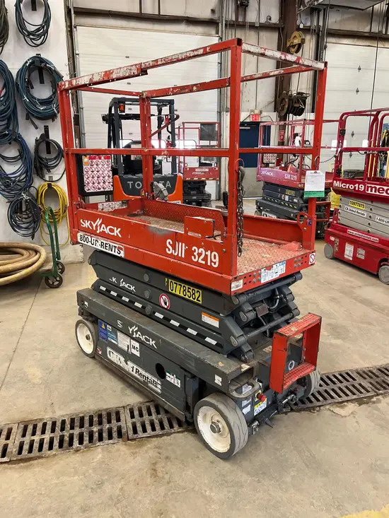 2018 Skyjack SJIII3219 Scissor Lift