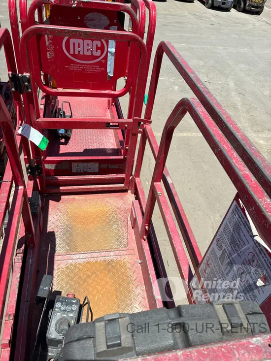 2018 MEC 1330SE Scissor Lift