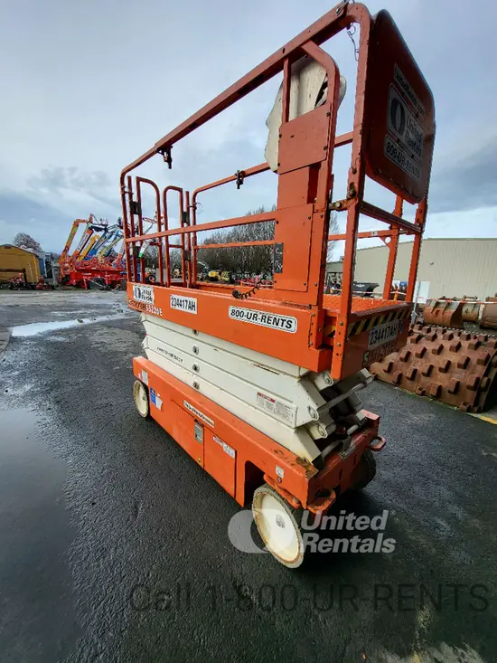 2019 Snorkel S3226E Scissor Lift