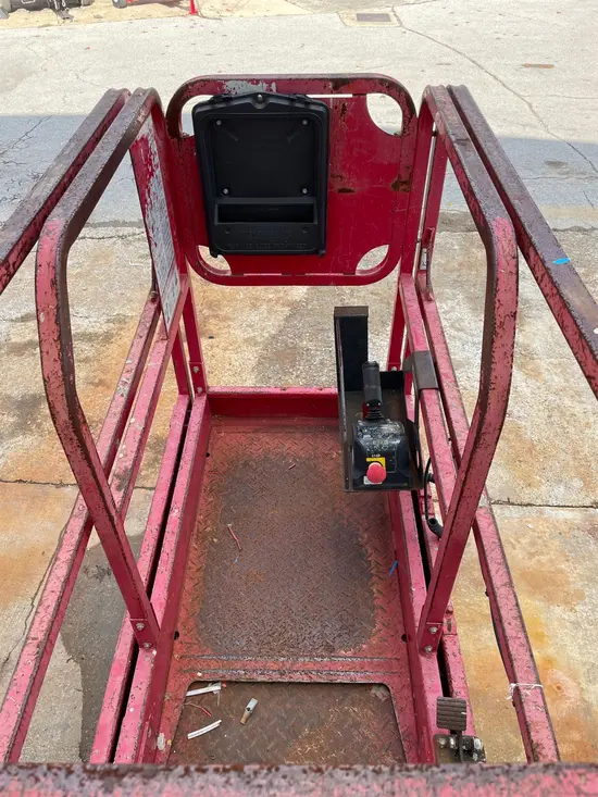 2018 MEC 1330SE Scissor Lift